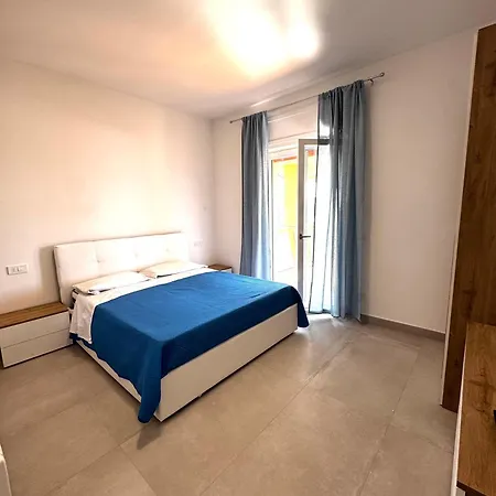 & Garden 维克艾库塞